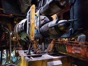The industrial aesthetic of the Smugglers Run queue