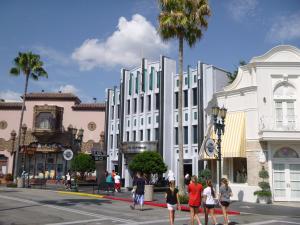 Universal Orlando - Hollywood - Wikimedia by Eliedion