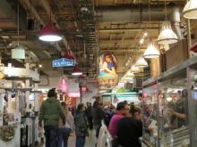 Philadelphia Reading Terminal Market - Pearl’s Oyster Bar