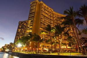 Sheraton Waikiki By Verygreen Wikimedia