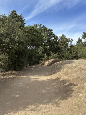 Santiago Oaks - Santiago Creek Trail